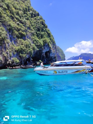 Private speed boat to Phi Phi islands